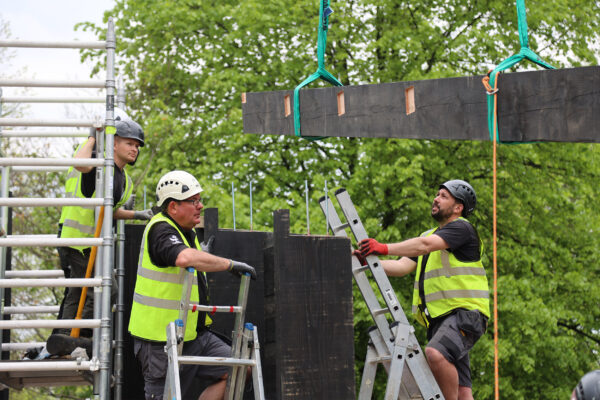 On site during build of Serpentine Pavilion